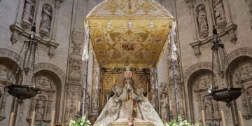 Las Imágenes de la Magna de Sevilla: la Virgen de Los Reyes