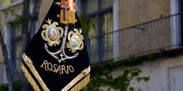 La Banda del Rosario recibe la medalla de oro de Cádiz