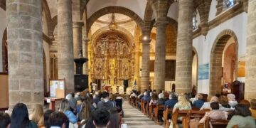 La Iglesia de Santa Cruz de Cádiz ha cerrado sus puertas