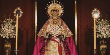 Homenaje a dos hermanos históricos de la Clemencia en Jerez