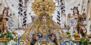 La Virgen de la Caridad recorrerá un año mas las calles de Sanlúcar de Barrameda en el día de la Asunción