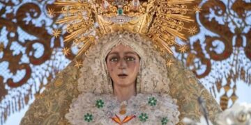 El delegado de patrimonio de la Archidiócesis de Sevilla conoce cómo va el proceso de restauración de la Macarena