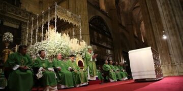 El arzobispo de Sevilla a los cofrades: «No me hagáis quedar mal»