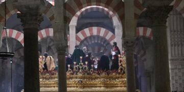 Córdoba rememora el primer Vía Crucis de occidente con  la Magna de octubre