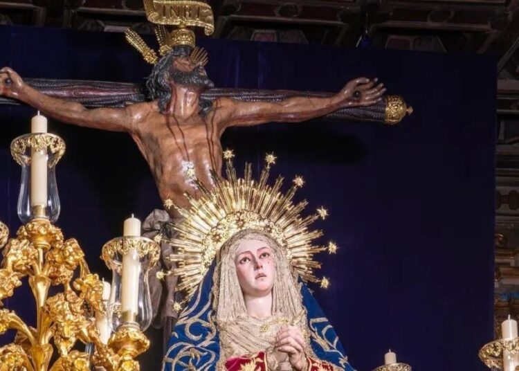 La Hermandad del Museo pone el colofón al CDL aniversario fundacional con el traslado a la Catedral de Sevilla