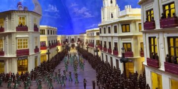 La Ciudad del Chocolate de Estepa representa este año dos grandes momentos de la Semana Santa andaluza