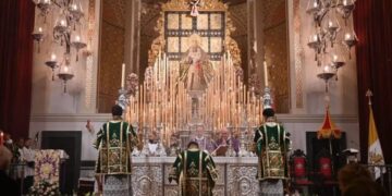 La Esperanza de Málaga cierra un año histórico, en el que visitó Roma, con los cultos de Su Festividad