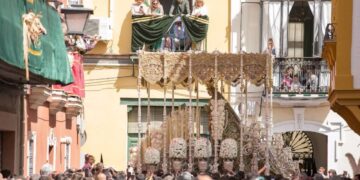 Sevilla: la hermandad de la Macarena abre las inscripciones para ser costalero