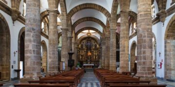 El Obispado de Cádiz convoca una reunión para tratar el cierre de la Parroquia de Santa Cruz