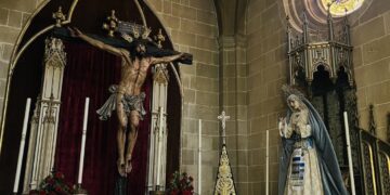 La Hermandad de la Sed vuelve a su parroquia en Jerez tras la finalización de las obras