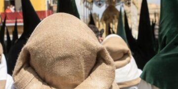 Antonio Santiago prescinde de gran parte de la cuadrilla de la Macarena en Sevilla