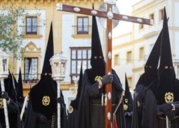 Decreto del Obispo de Jerez sobre las normas de las salidas procesionales