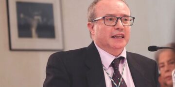 El escritor jerezano Eugenio J. Vega Geán publica un nuevo libro: La Semana Santa en la literatura